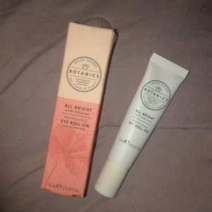 Botanics eye roll on ✨